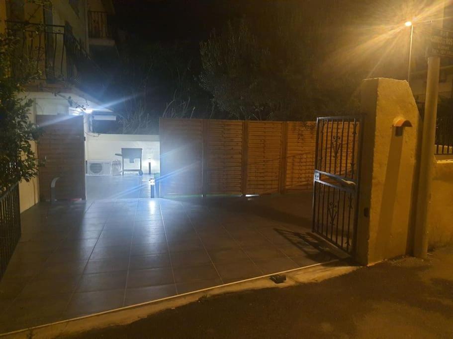Superbe appartement avec jacuzzi et extérieur Perpignan Extérieur photo