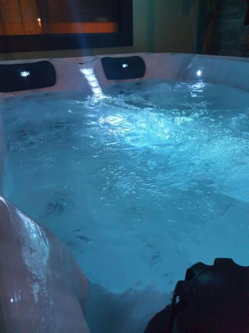 Superbe appartement avec jacuzzi et extérieur Perpignan Extérieur photo
