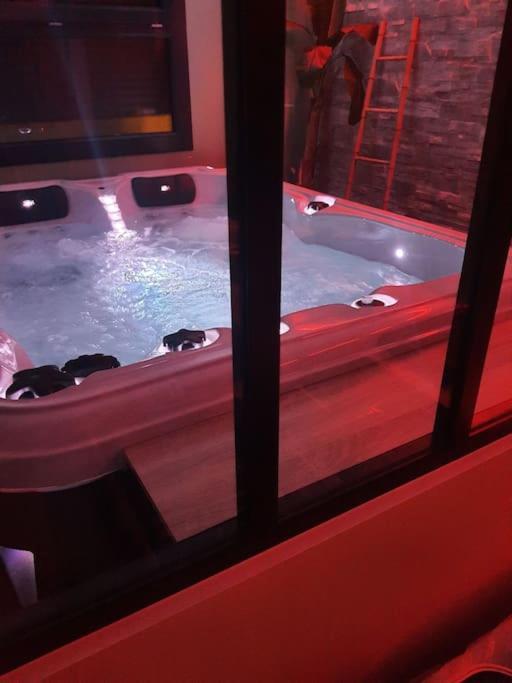 Superbe appartement avec jacuzzi et extérieur Perpignan Extérieur photo